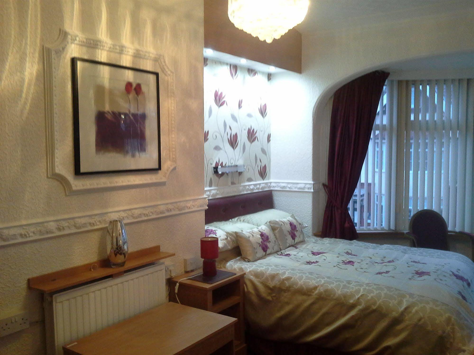 The Golden Sands B&B بلاكبول المظهر الخارجي الصورة